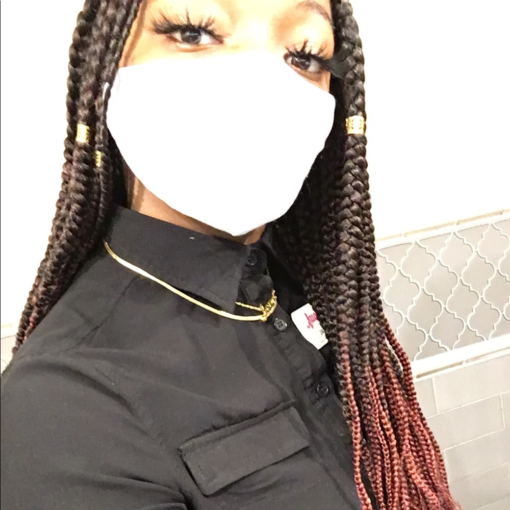 Meet your Posher, Jasmine